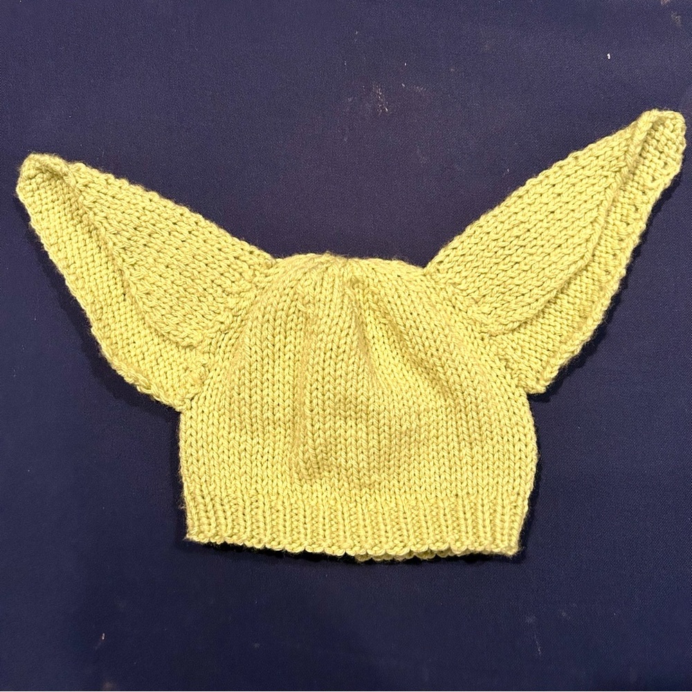 Grogu Baby Yoda Green Hand Knit Hat 6-9 months